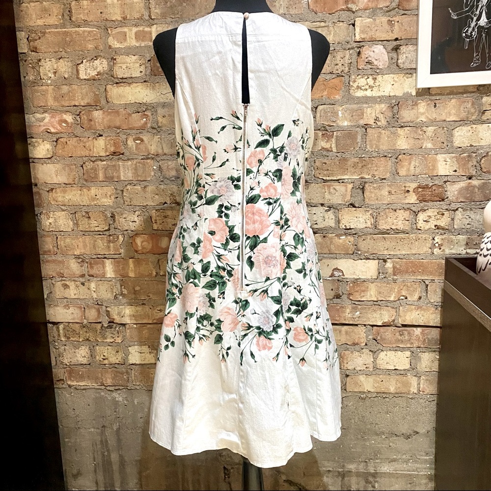 Maggy London Spring Floral Sleeveless Dress with Petticoat - Picture 3 of 7